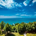 Ξενοδοχείο Bisser - Free Parking - Free Pool Access Μπαλτσίκ