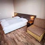 Bisser - Free Parking - Free Pool Access 2* Balchik