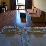 Bisser - Free Parking - Free Pool Access Balchik