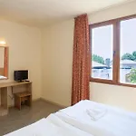Hotel Bisser - Free Parking - Free Pool Access Balchik