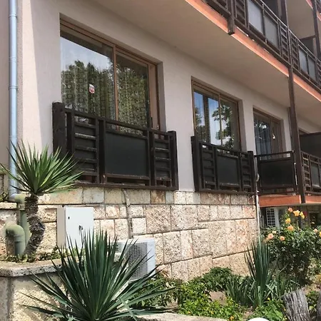 Bisser - Free Parking - Free Pool Access Ξενοδοχείο