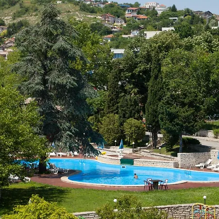 Bisser - Free Parking - Free Pool Access 2* Balchik