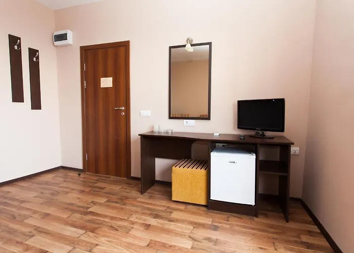 Bisser - Free Parking - Free Pool Access 2* Balchik